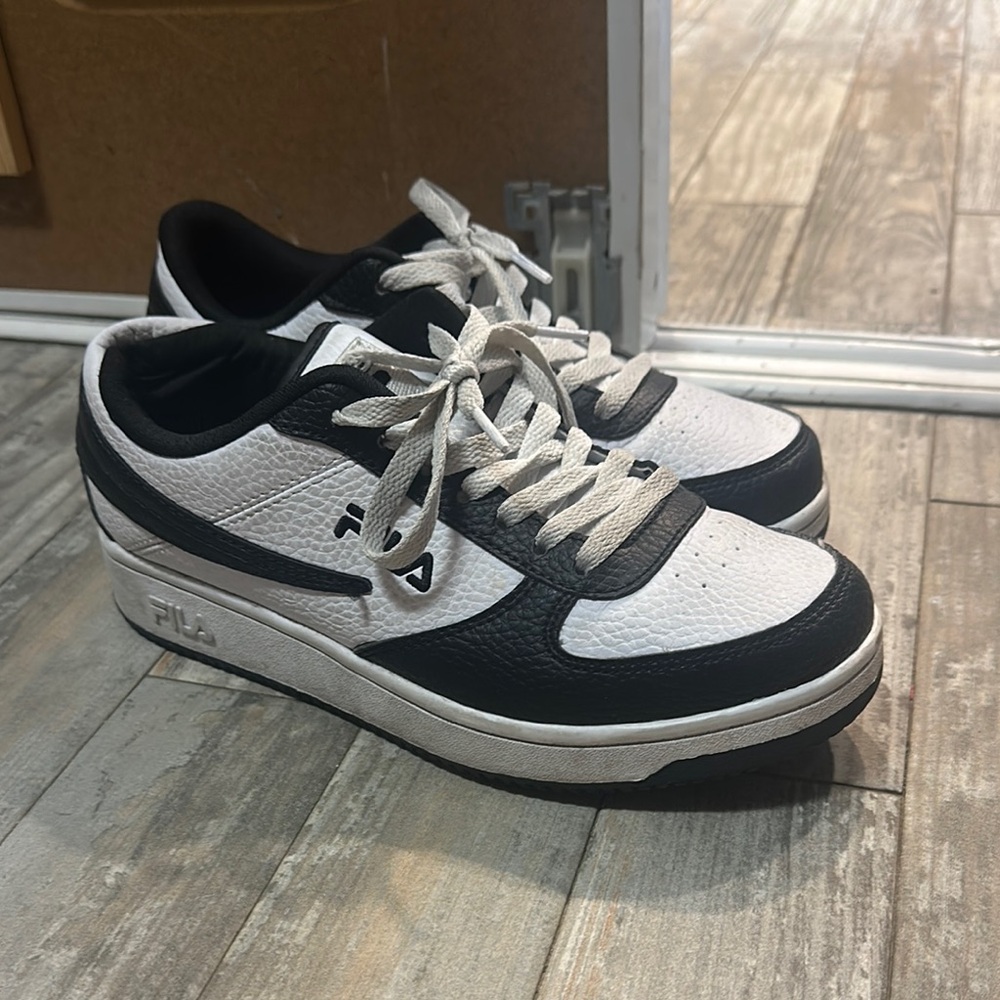 Fila Black and White Classic Sneakers